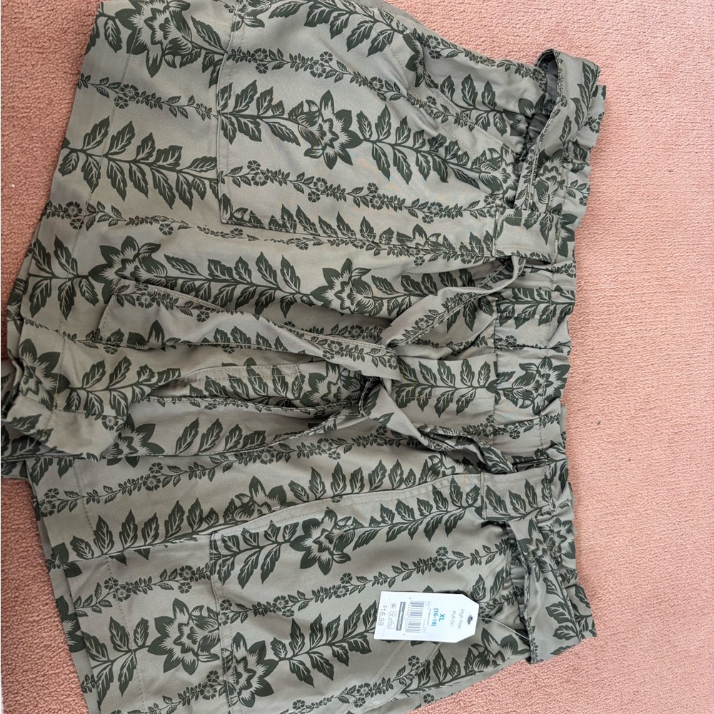 Floral Print Shorts with Tie Waist